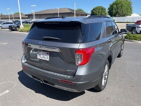 Used 2023 Ford Explorer XLT w/ Equipment Group 202A AWD/4WD image 5