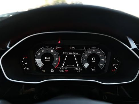 Certified 2025 Audi Q3 2.0T Premium Plus AWD/4WD image 32