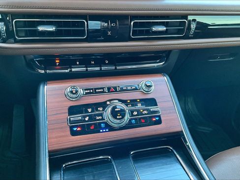 Used 2024 Lincoln Aviator Reserve w/ Equipment Group 201A image 15