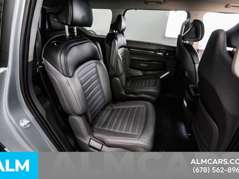 Used 2024 Kia EV9 Land image 22