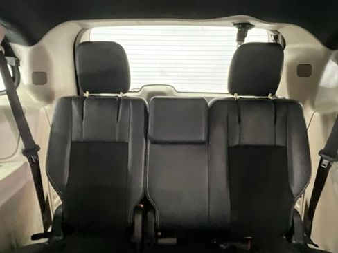 Used 2019 Dodge Grand Caravan SXT FWD image 8
