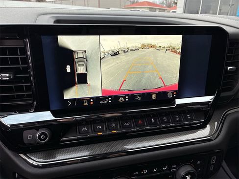 Used 2025 Chevrolet Silverado 1500 ZR2 w/ Technology Package image 16