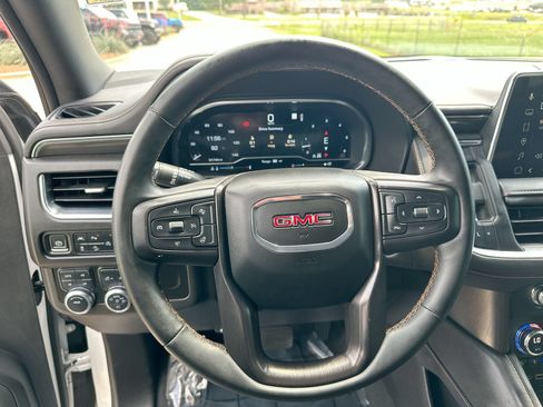 Used 2023 GMC Yukon AT4 AWD/4WD image 14