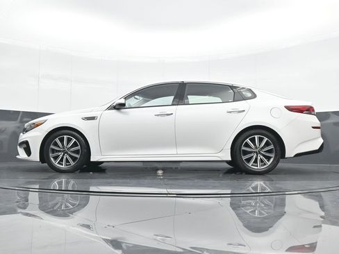 Used 2020 Kia Optima EX image 18