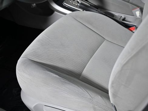 Used 2010 Toyota Corolla LE image 19