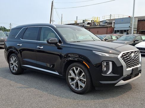 Certified 2022 Hyundai Palisade Limited AWD/4WD image 3