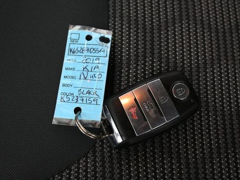 Used 2019 Kia Niro LX image 23