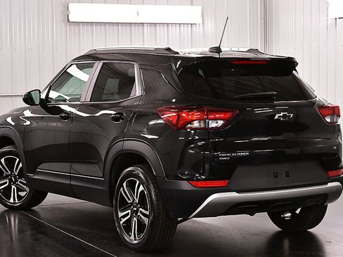 Used 2023 Chevrolet TrailBlazer LT w/ Convenience Package AWD/4WD image 5