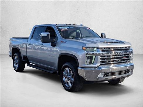 Used 2022 Chevrolet Silverado 2500 LTZ w/ LTZ Premium Package image 3
