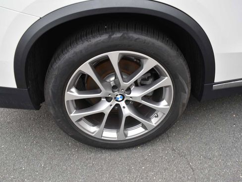 Used 2019 BMW X5 xDrive40i AWD/4WD image 18