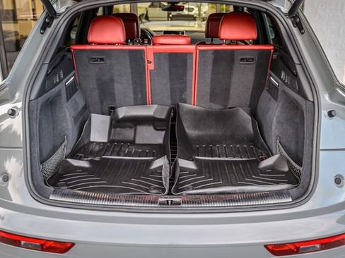 Used 2020 Audi SQ5 Premium Plus w/ Premium Plus Package image 11