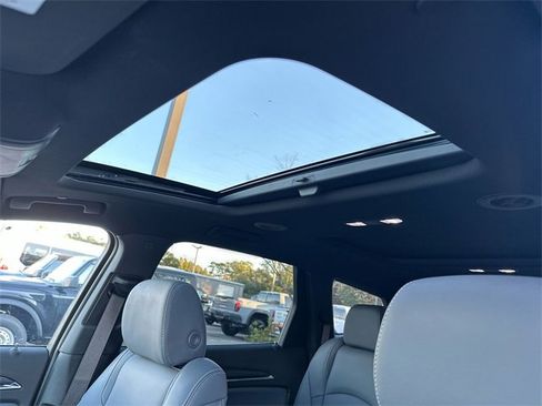 Used 2023 Buick Enclave Premium w/ Experience Buick Package image 23
