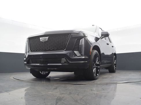 Certified 2026 Cadillac Escalade Platinum Sport w/ LPO, ONYX Package image 48