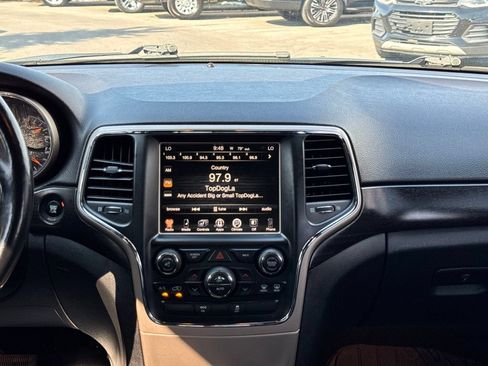 Used 2014 Jeep Grand Cherokee Altitude AWD/4WD image 19
