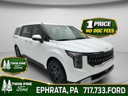 Used 2025 Kia Carnival