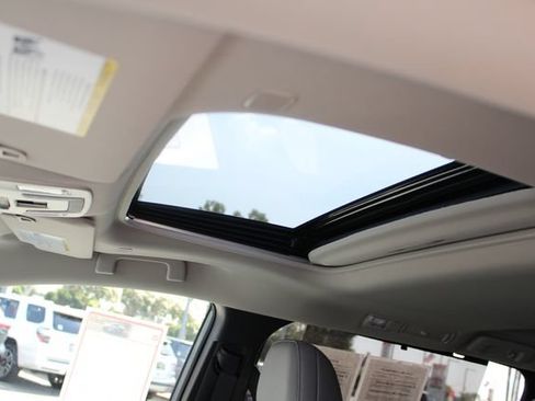 Certified 2026 Toyota Sienna XLE FWD image 58