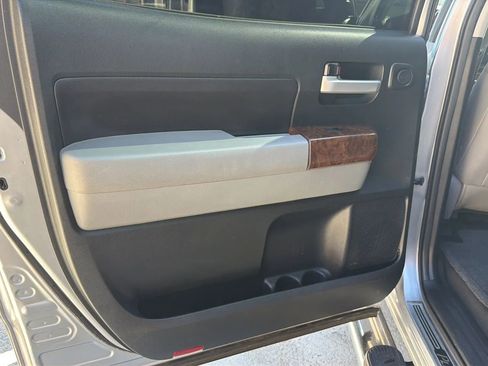 Used 2012 Toyota Tundra Limited w/ Platinum Pkg image 18