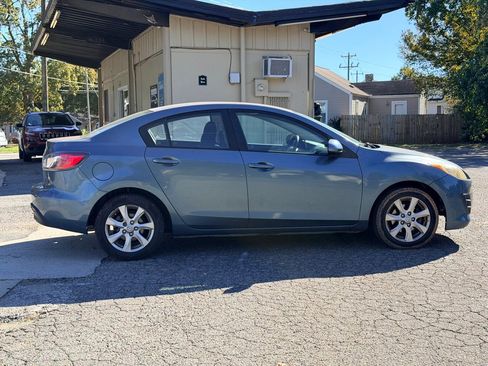 Used 2010 MAZDA MAZDA3 i Touring image 4