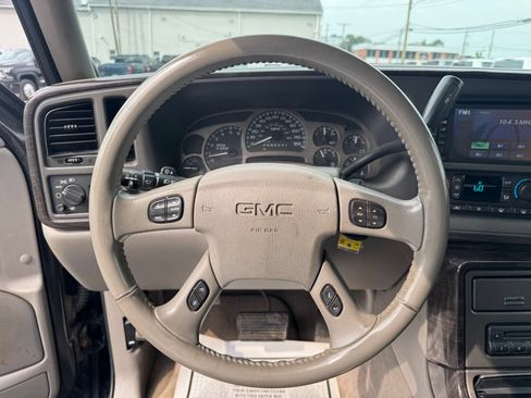 Used 2006 GMC Yukon XL Denali AWD/4WD image 15