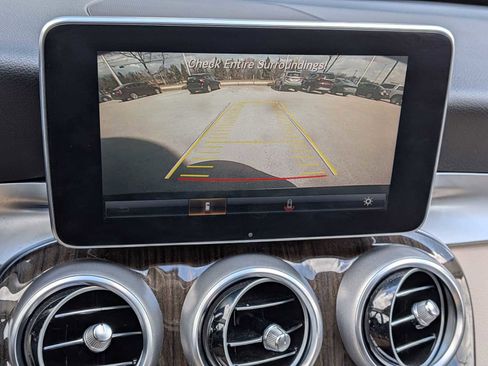 Used 2017 Mercedes-Benz C 300 4MATIC Sedan image 29