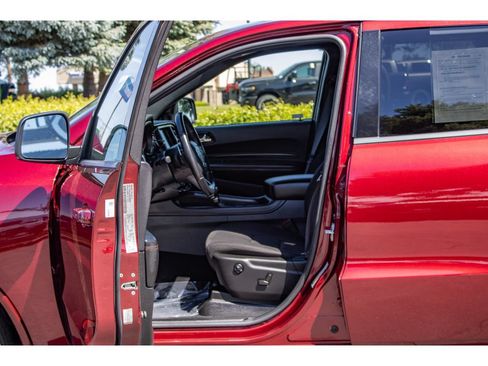 Used 2023 Dodge Durango GT AWD/4WD image 32