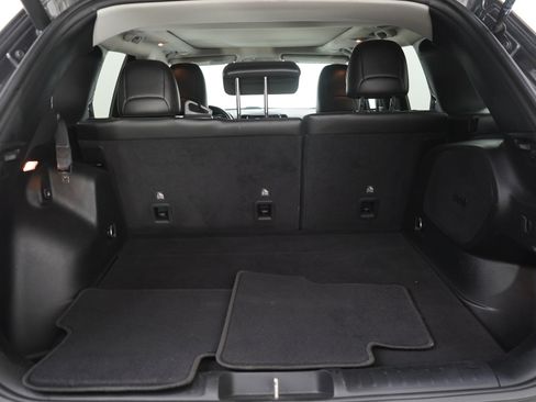 Used 2020 Jeep Cherokee Limited AWD/4WD image 11