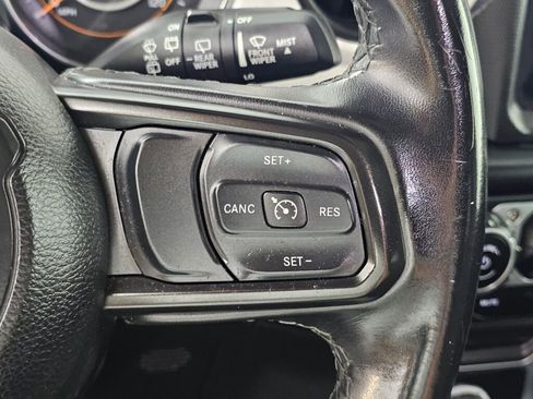 Used 2021 Jeep Wrangler Islander image 24