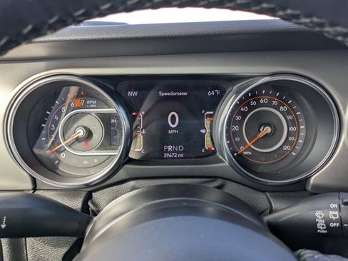 Used 2021 Jeep Wrangler Sport S image 20