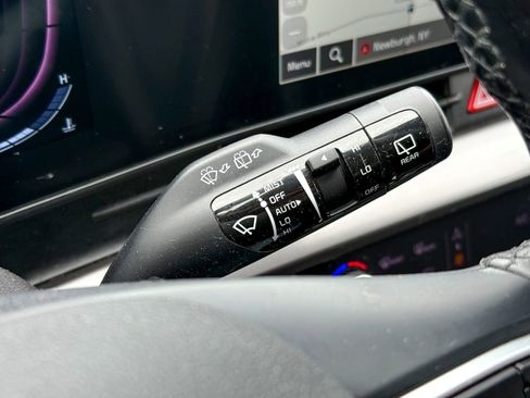 Certified 2023 Kia Sportage EX AWD/4WD image 32