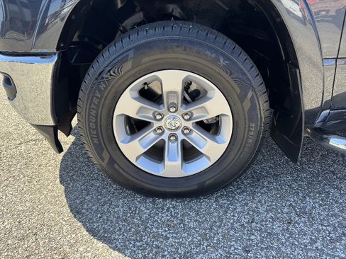 Used 2020 RAM 1500 Laramie image 11