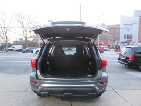 Used 2017 Nissan Pathfinder S image 23