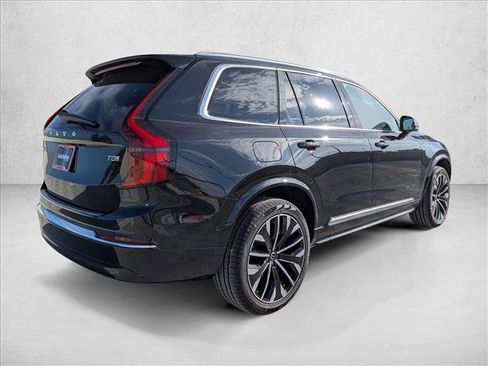 New 2026 Volvo XC90 B5 Plus w/ Protection Package image 2