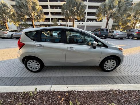 Used 2016 Nissan Versa Note SV image 4