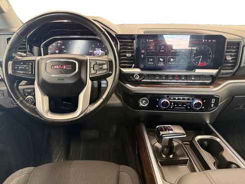 Used 2024 GMC Sierra 1500 Elevation w/ LPO, Elevation Black Package AWD/4WD image 13