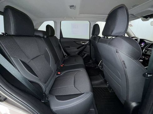 Used 2021 Subaru Forester Premium AWD/4WD image 17