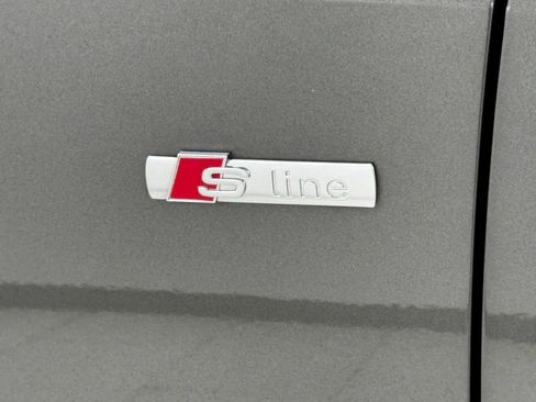 Used 2022 Audi Q3 2.0T Premium Plus w/ Premium Plus Package image 35