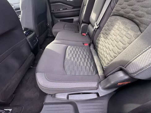 Certified 2022 Nissan Pathfinder SV w/ SV Black Package image 21