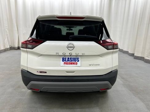 Used 2023 Nissan Rogue SV w/ SV Premium B Package AWD/4WD image 26