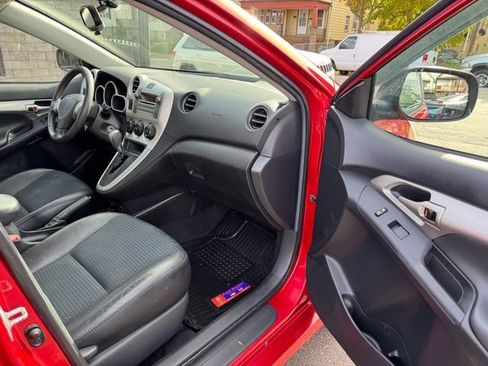 Used 2009 Pontiac Vibe GT image 29