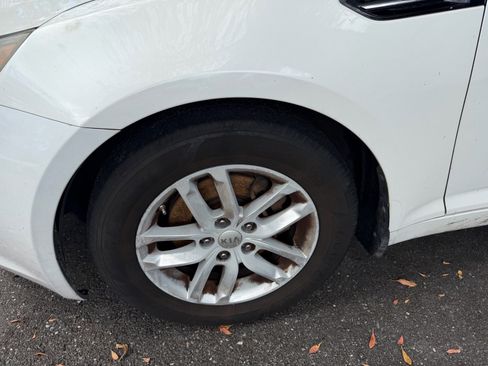 Used 2013 Kia Optima LX FWD image 5