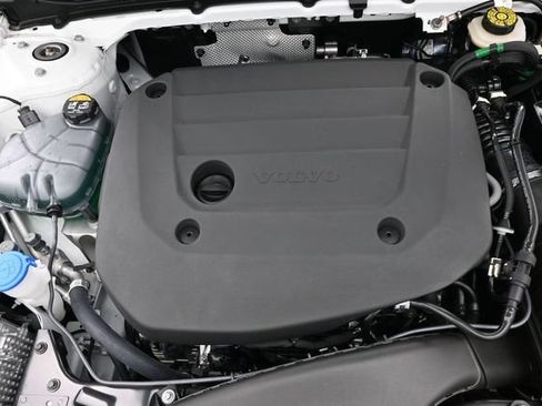 New 2026 Volvo XC40 B5 Plus w/ Climate Package AWD/4WD image 35