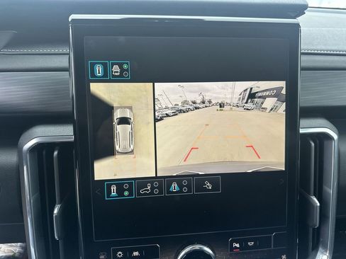 Certified 2025 GMC Acadia Elevation image 15