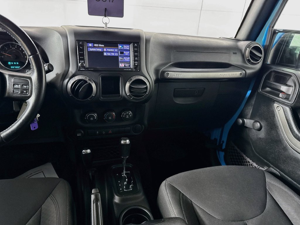 Used 2018 Jeep Wrangler Unlimited Sport w/ Connectivity Group AWD/4WD image 26