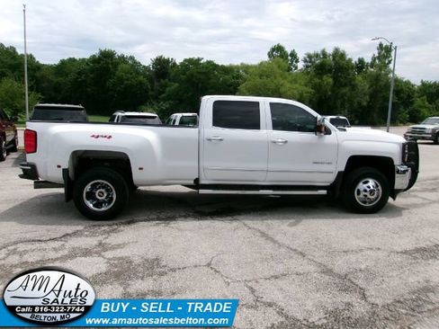 Used 2019 Chevrolet Silverado 3500 LTZ w/ Duramax Plus Package AWD/4WD image 9