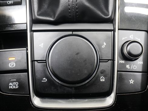 Used 2021 MAZDA MAZDA3 s FWD image 22
