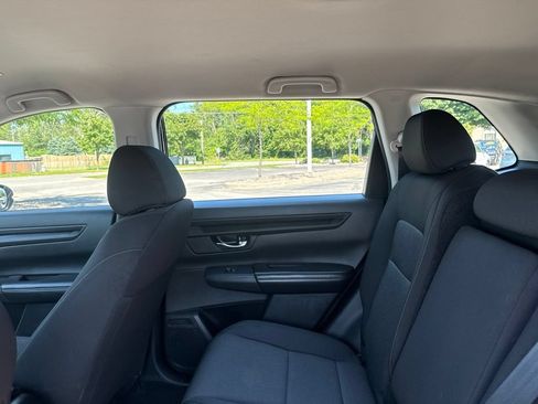 Used 2024 Honda CR-V LX image 18