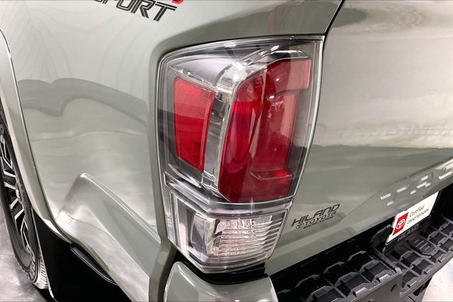 Certified 2023 Toyota Tacoma TRD Sport w/ Technology Package AWD/4WD image 30