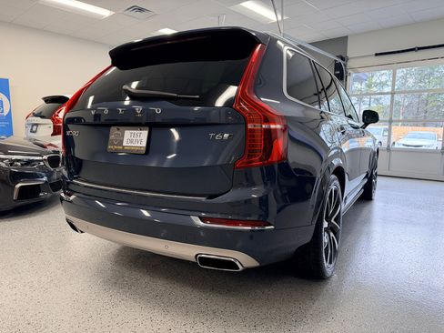 Used 2018 Volvo XC90 T6 Inscription w/ Luxury Package image 9