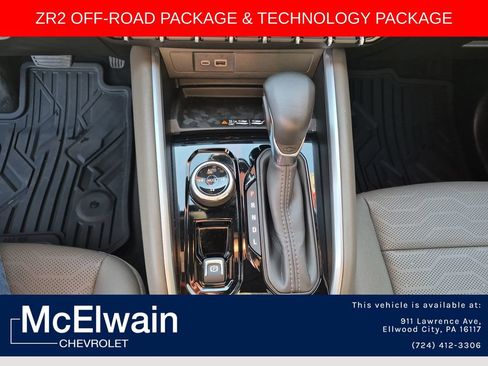 Used 2025 Chevrolet Colorado ZR2 w/ Technology Package AWD/4WD image 26