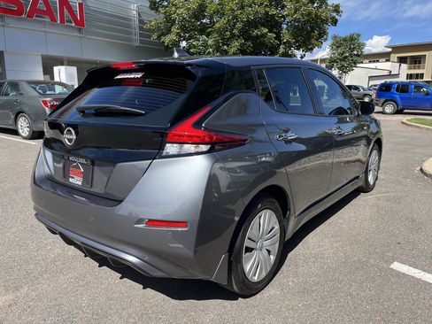 Certified 2025 Nissan Leaf S image 8